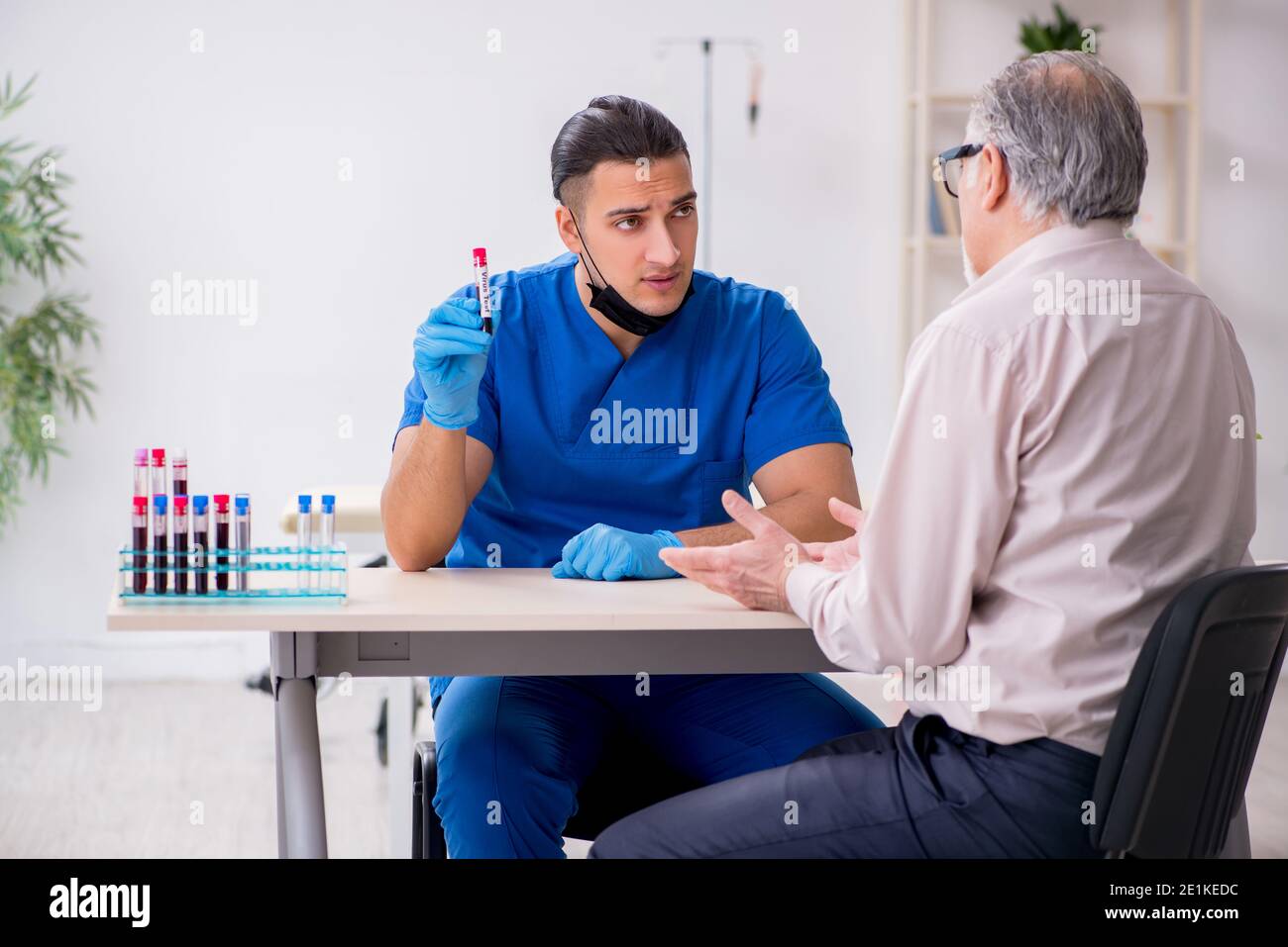 Doctor Sampling Paternity testing concept dna hi-res stock photography and images - Alamy
