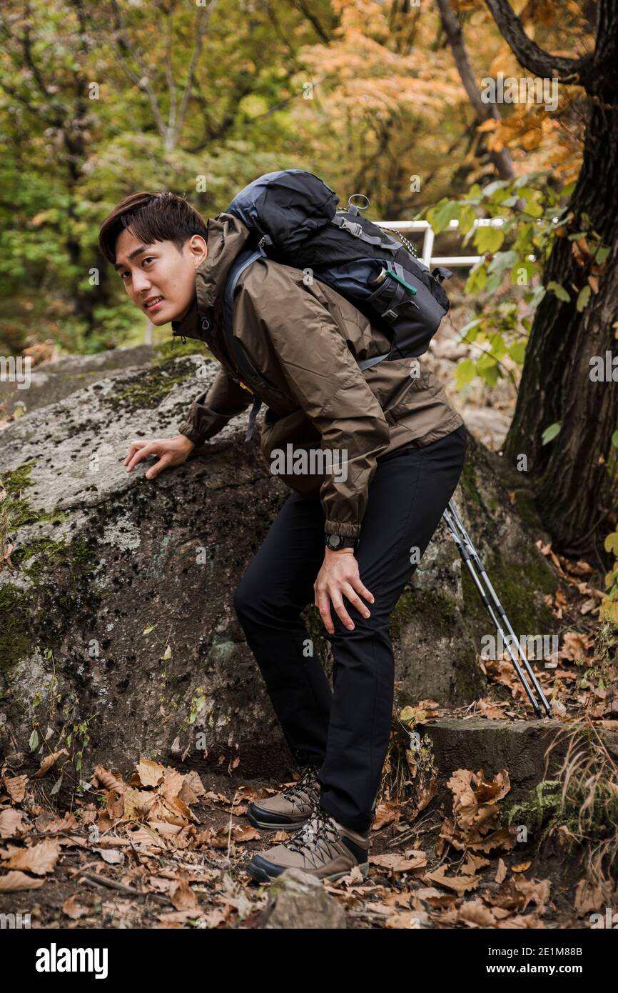 Dangers of mountain climbing hires stock photography and images Alamy