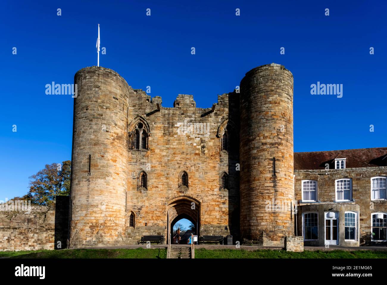 Tonbridge castle kent england hi-res stock photography and images - Alamy