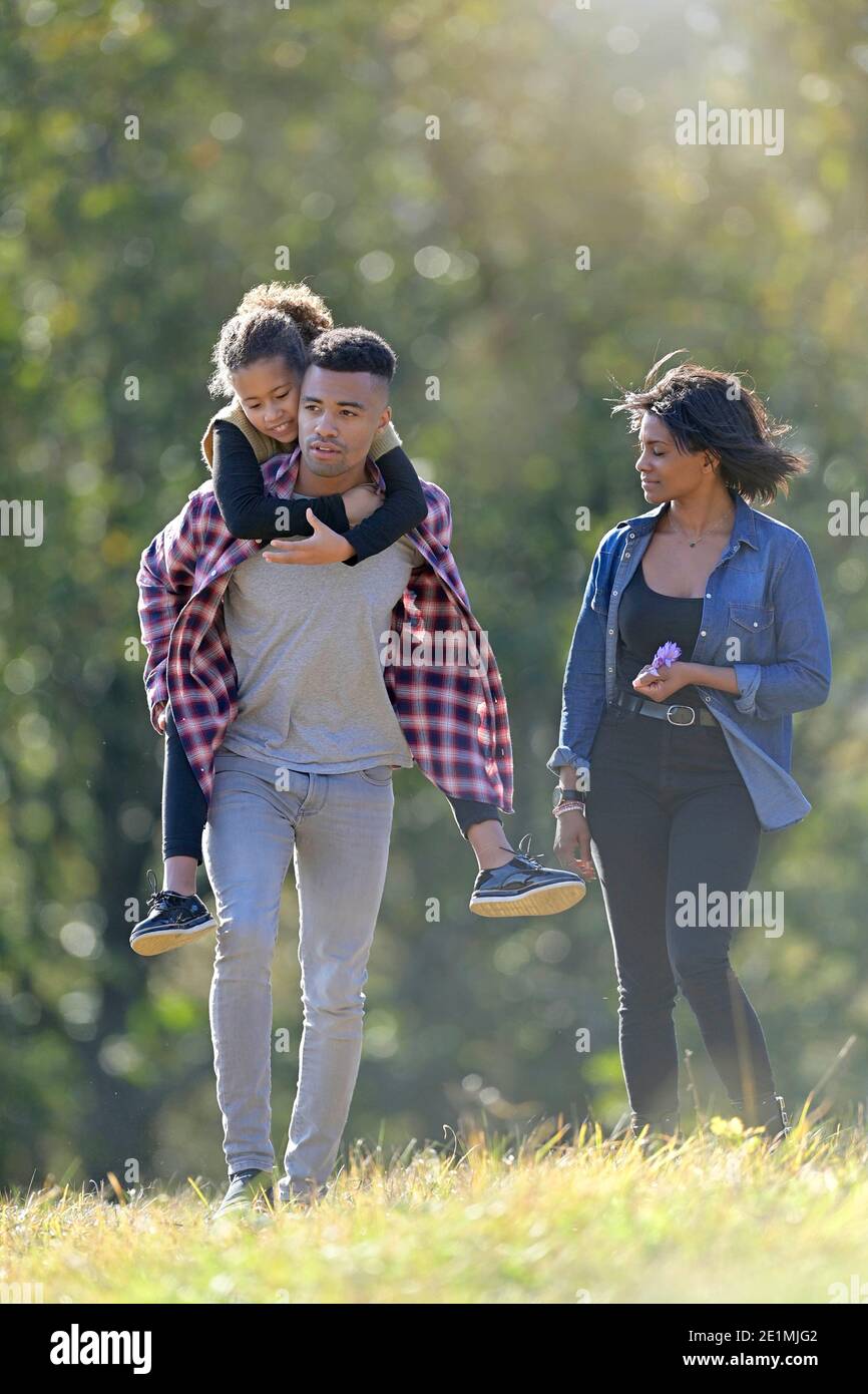 African american family hi-res stock photography and images - Alamy
