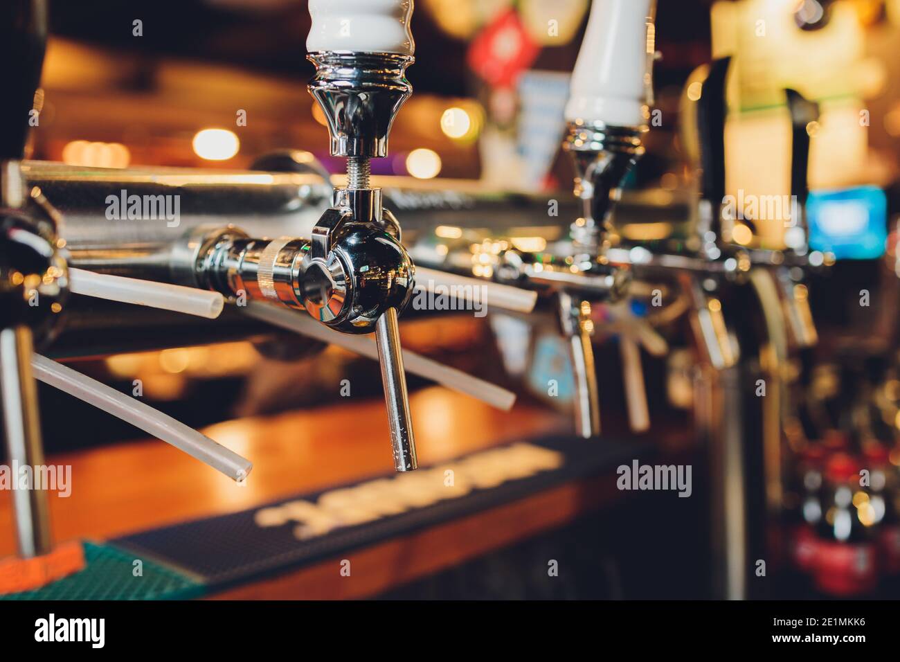 Draft beer system hi-res stock photography and images - Alamy