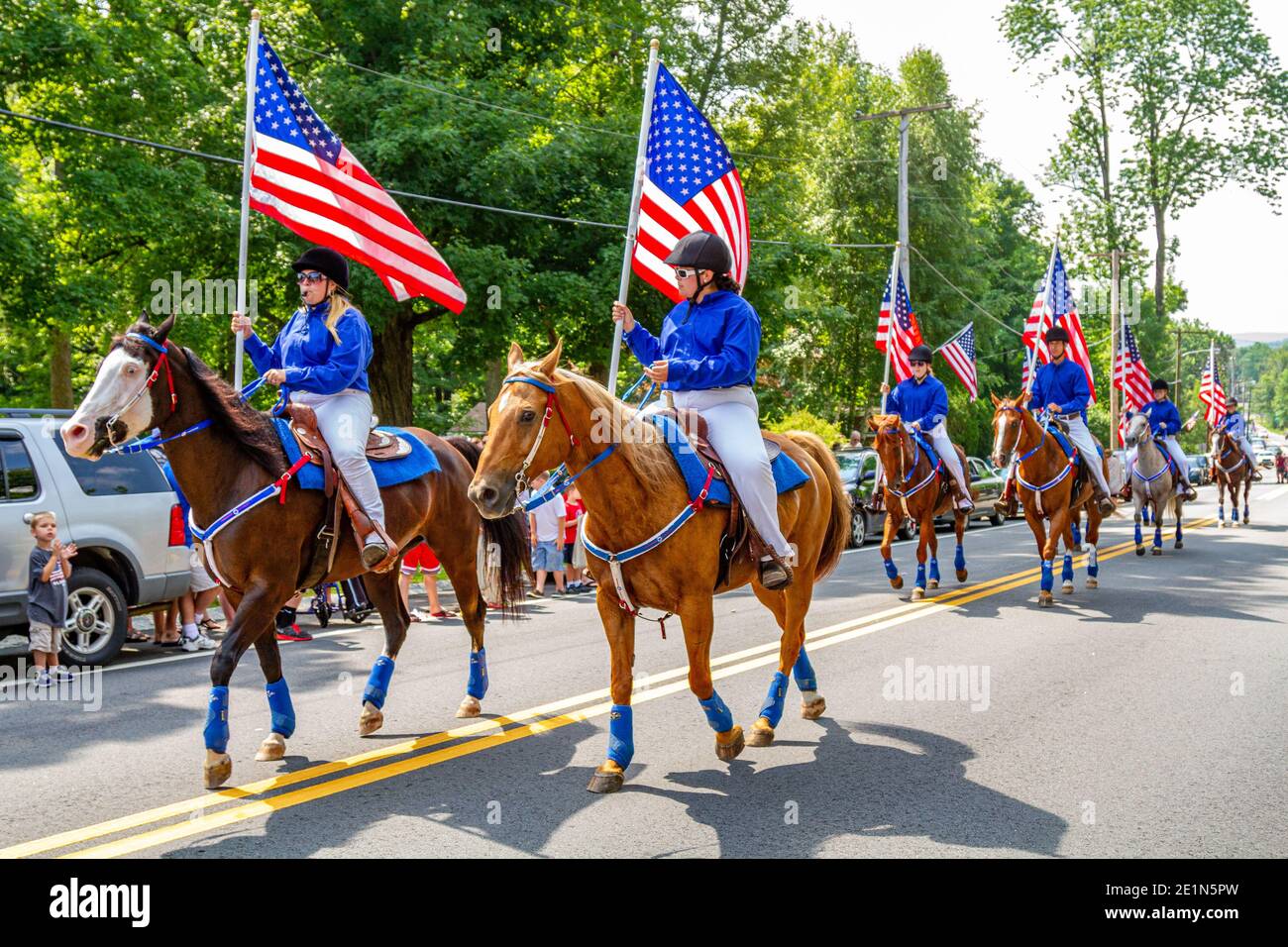 Fourth of july parade hires stock photography and images Alamy