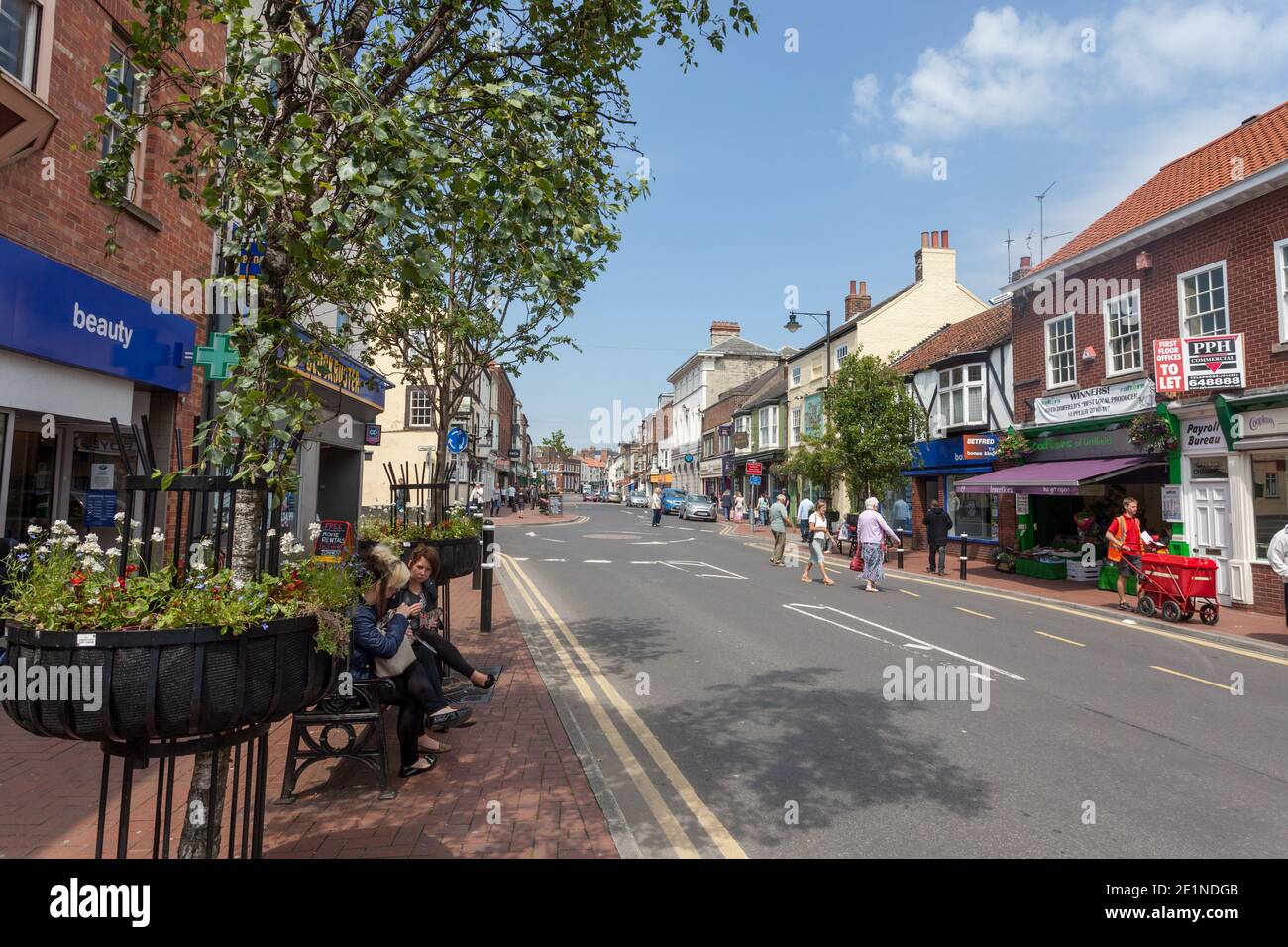 Sunny Summer view of Middle Street South and Market Place in the centre of Driffield, East Yorkshire Stock Photo