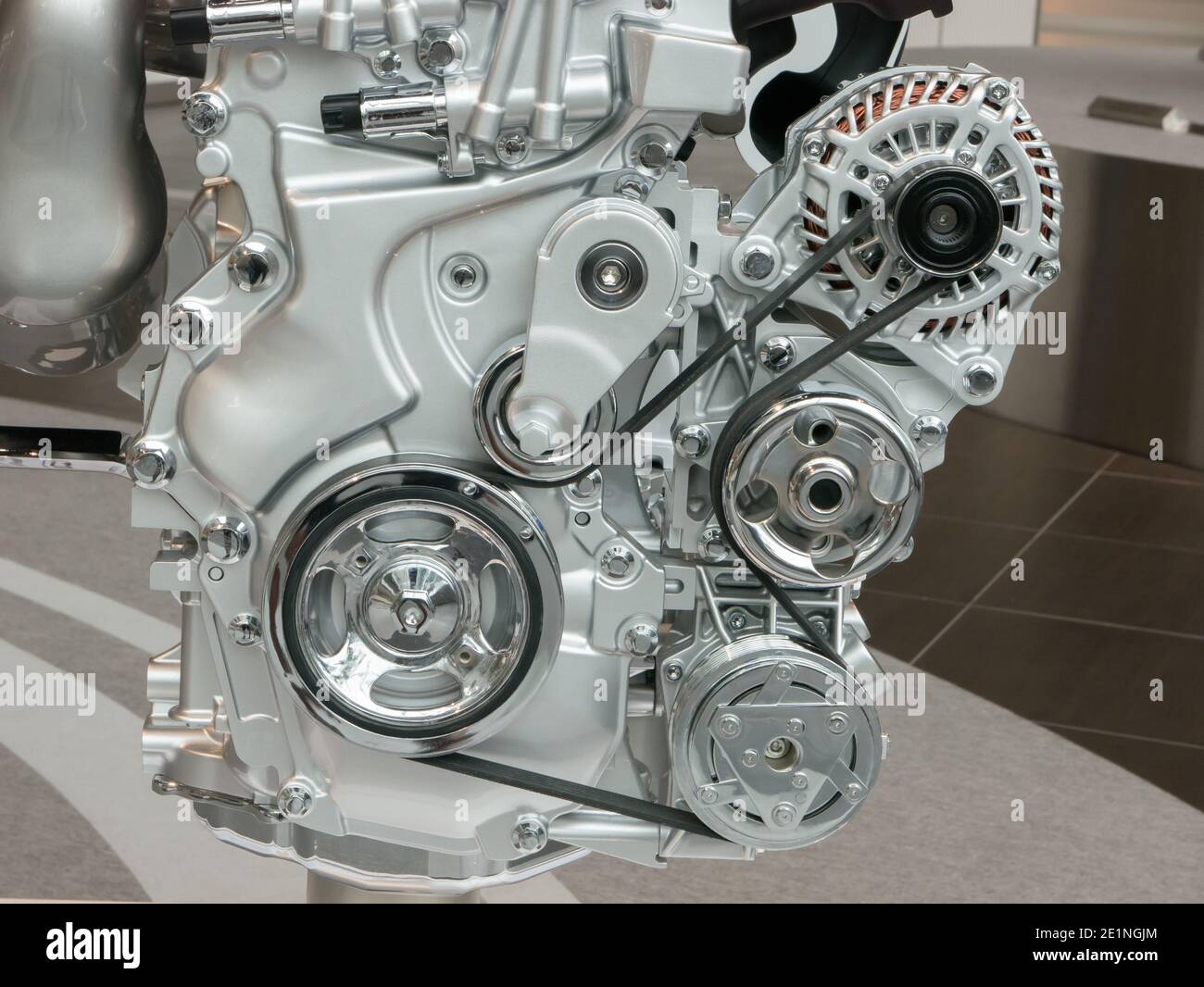 Cutting view of engine and transmission of automobile Stock Photo - Alamy
