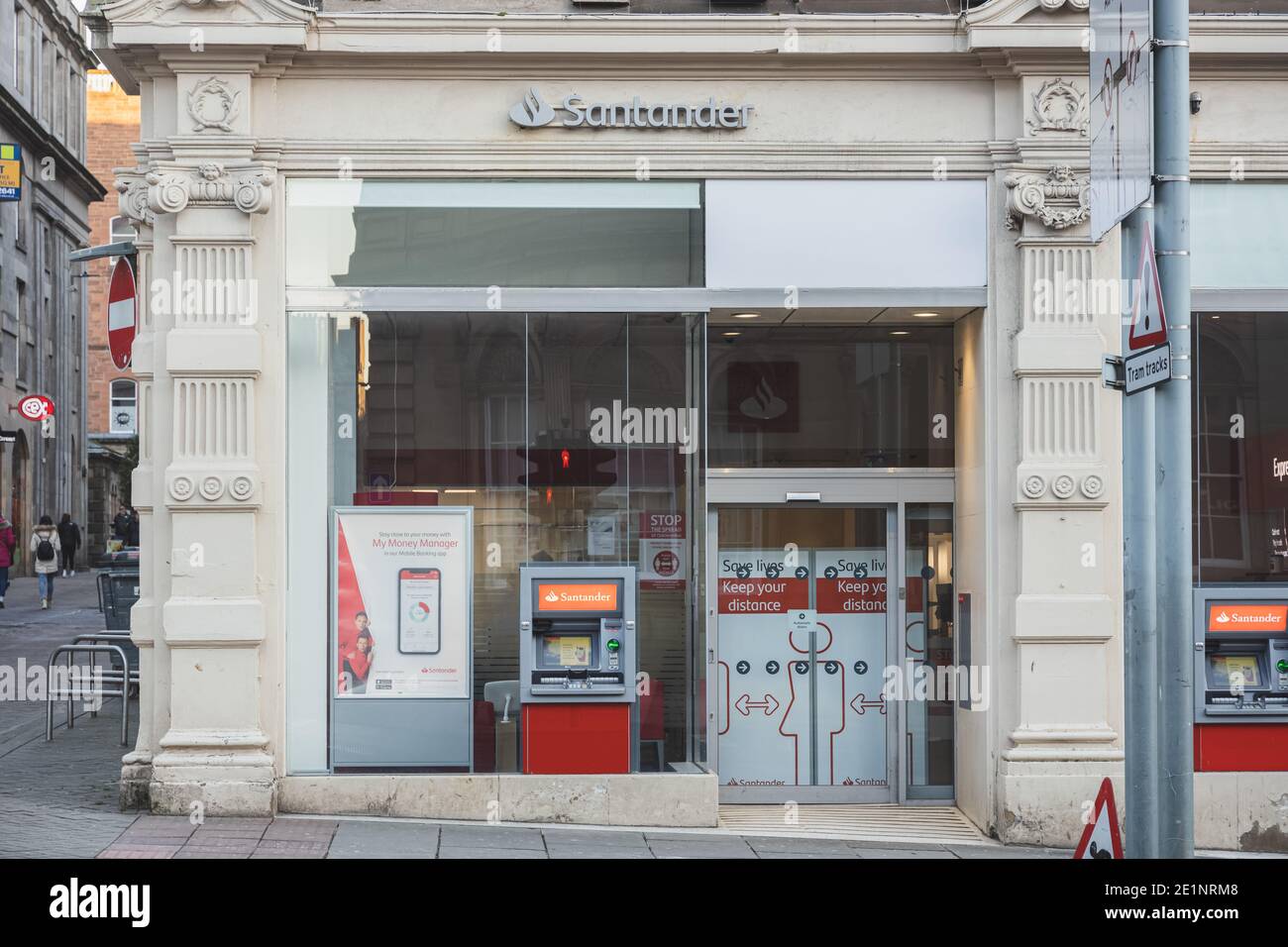 Edinburgh, Scotland - January 8 2021: Santander bank branch on Hanover Street in Edinburgh closed during Covid-19 lockdown. Stock Photo