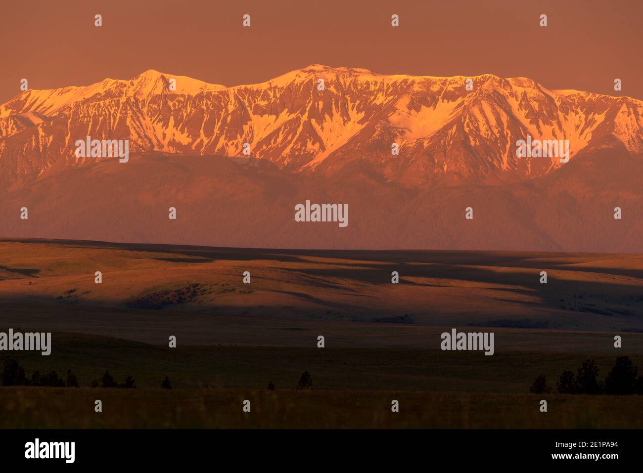 Sunrise, Zumwalt Prairie and the Wallowa Mountains, Northeast Oregon. Stock Photo