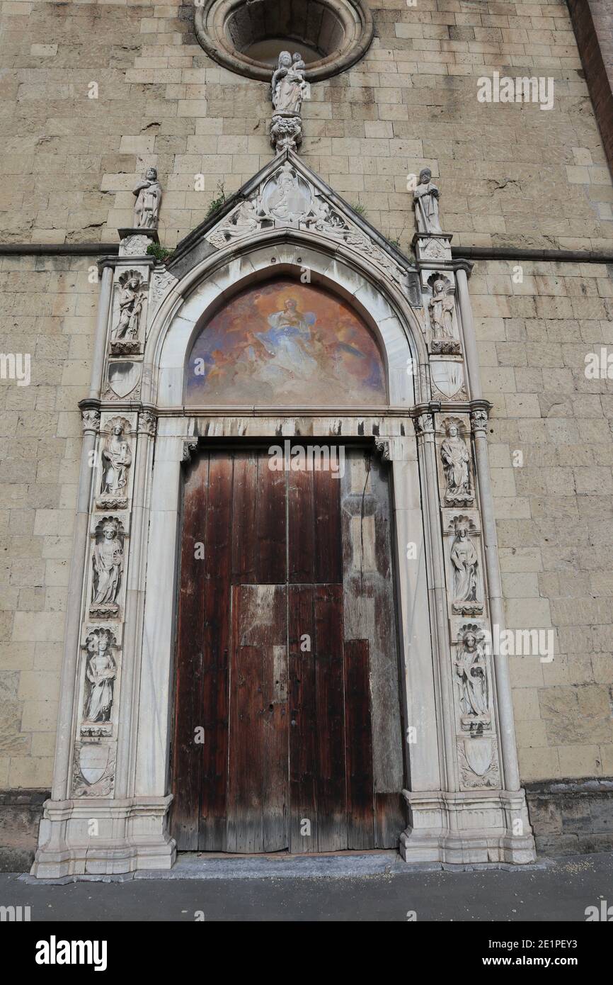 Napoli - Portale della Cappella di Santa Monica di San Giovanni a Carbonara Stock Photo