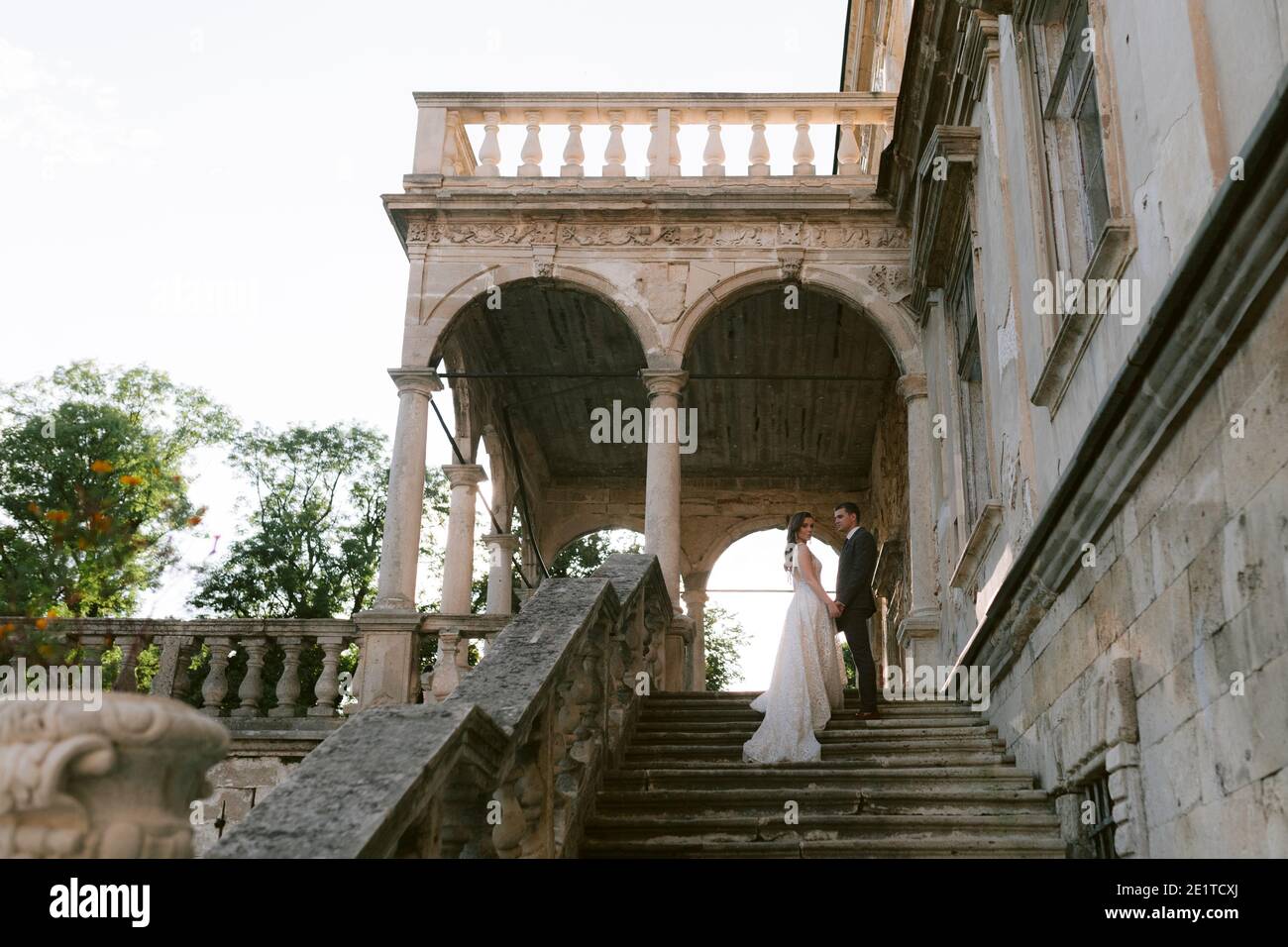 Newlywed in the palace hi-res stock photography and images - Alamy
