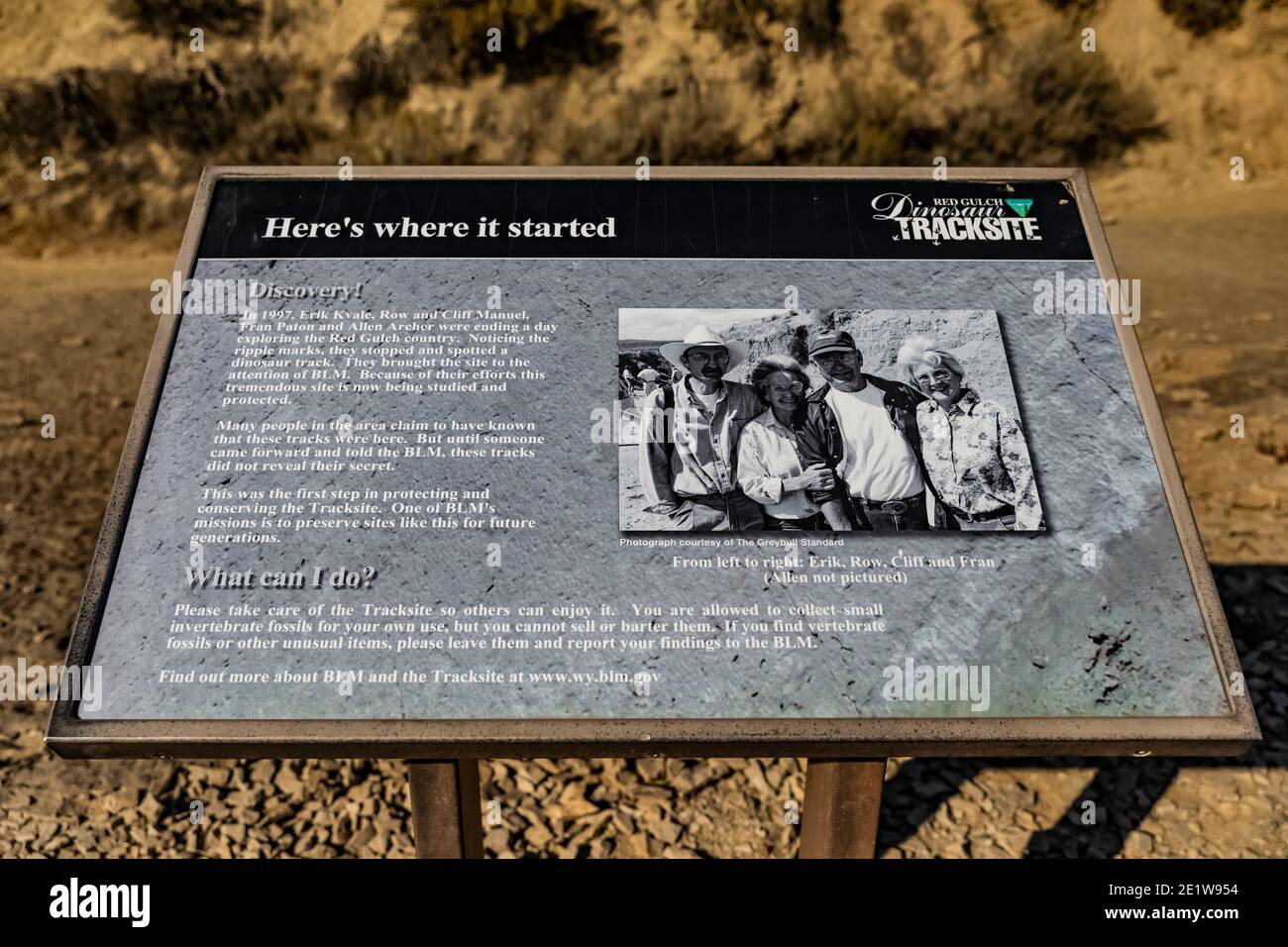 Sign interpreting the history of Red Gulch Dinosaur Tracksite on BLM