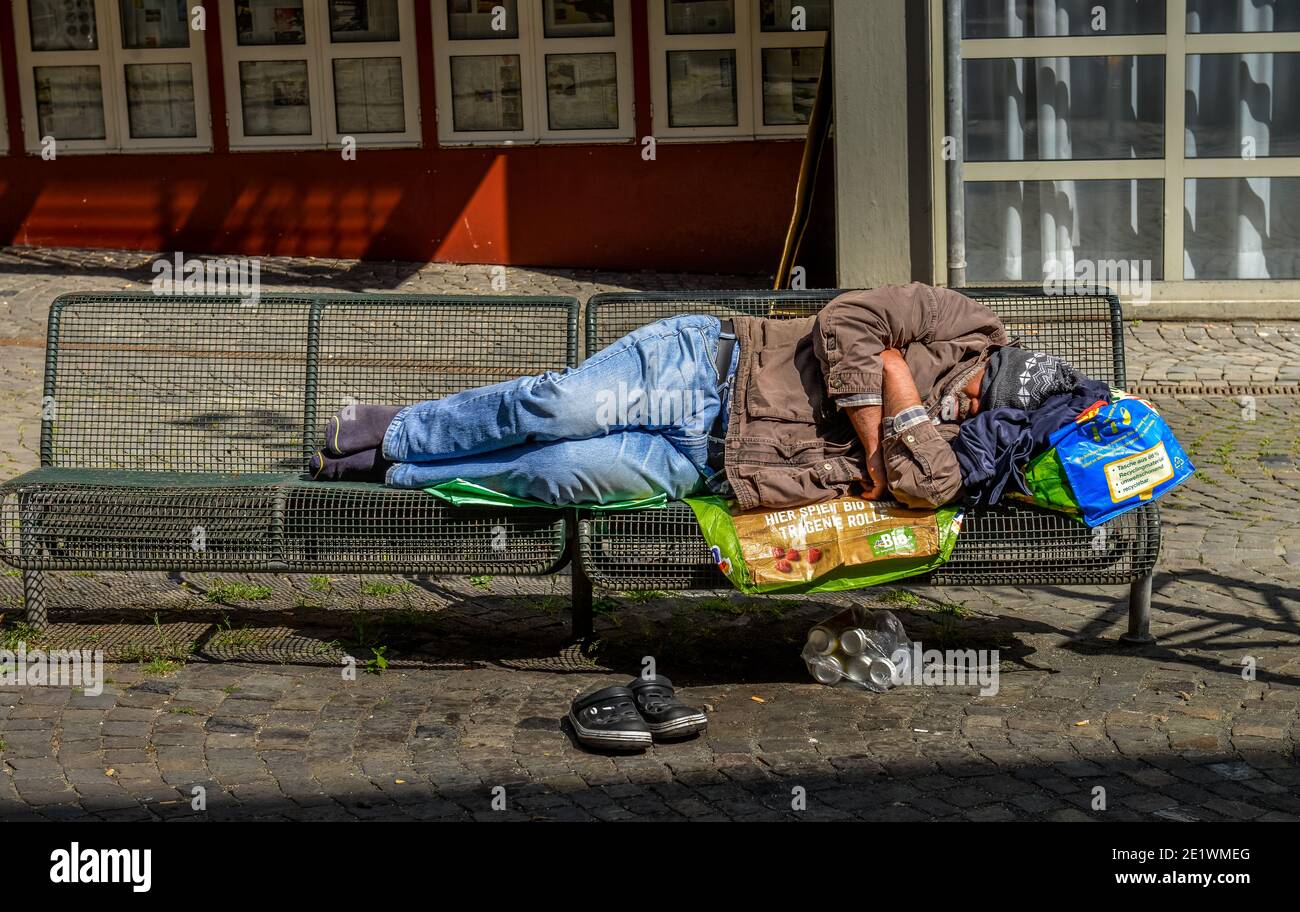 Obdachloser, Altstadt, Koeln, Nordrhein-Westfalen, Deutschland Stock Photo