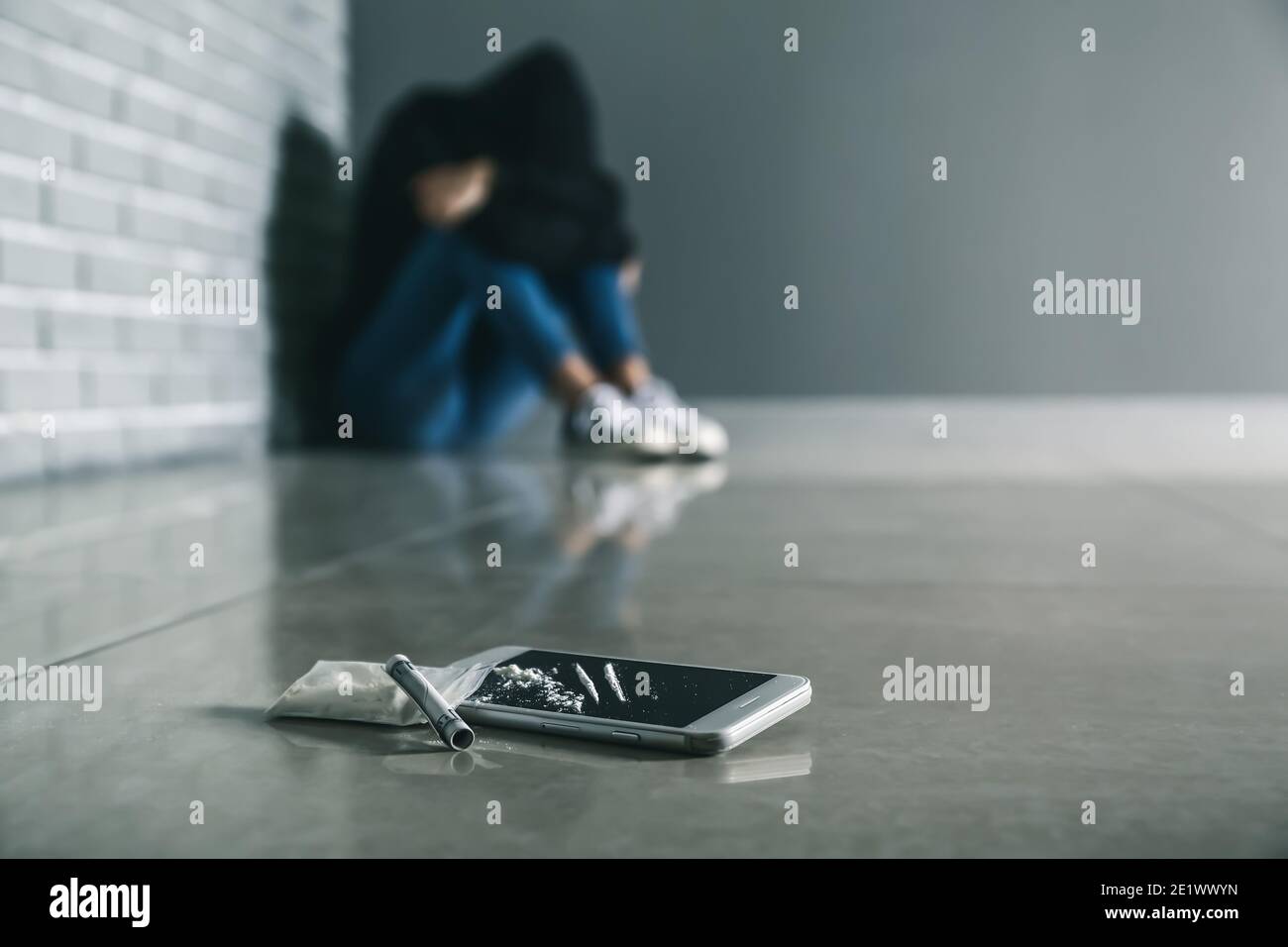 Mobile phone, drugs and banknote on floor Stock Photo Alamy