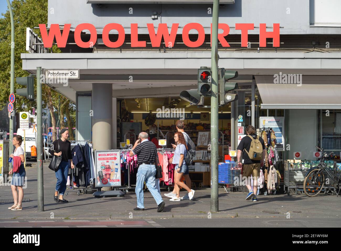 Woolworth, Potsdamer Strasse, Tiergarten, Mitte, Berlin, Deutschland Stock Photo