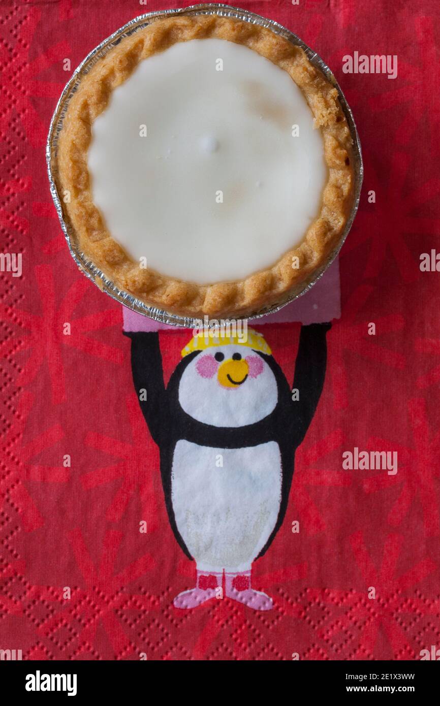 Sainsburys iced topped mince pies hi-res stock photography and images ...