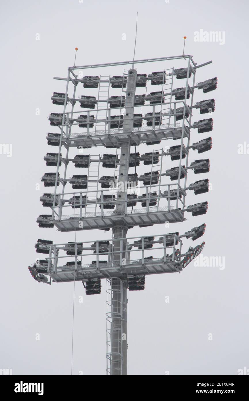 Football silhouette floodlights hi-res stock photography and images - Alamy