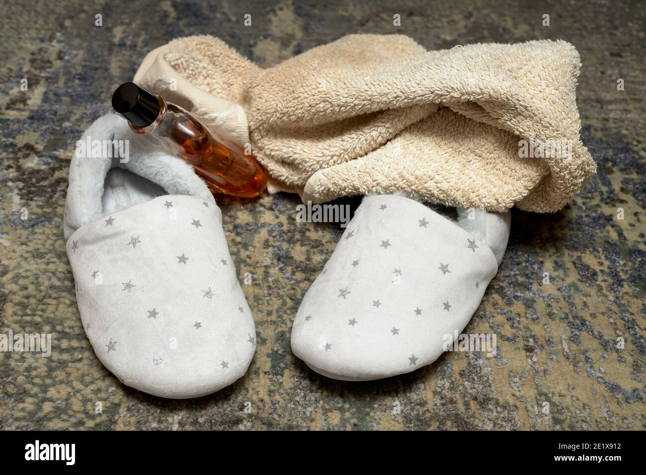 Shower cap shoe hires stock photography and images Alamy