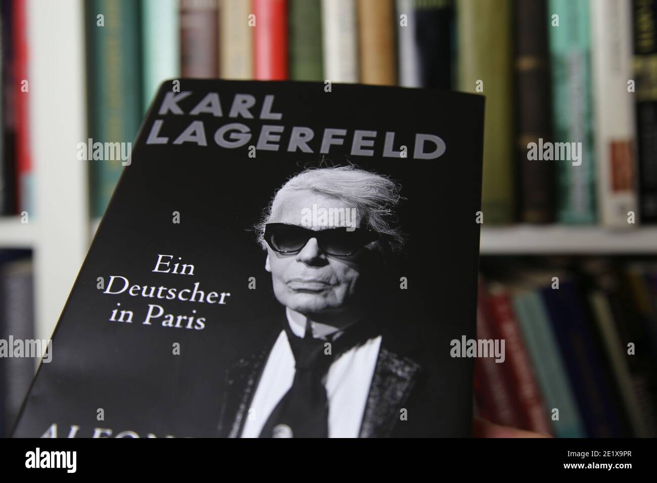 Viersen, Germany - January 2021: Close up of isolated book cover Karl  Lagerfeld a german in Paris, shelf background Stock Photo - Alamy