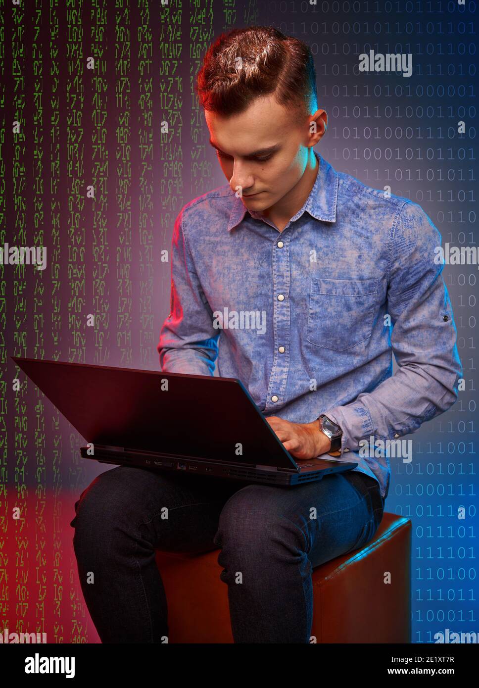 Software developer class hi-res stock photography and images - Alamy