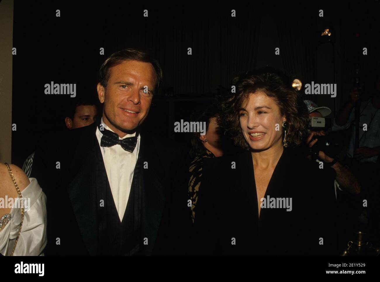 ANNE ARCHER with husband 1988 f5874 Credit: Ralph Dominguez/MediaPunch