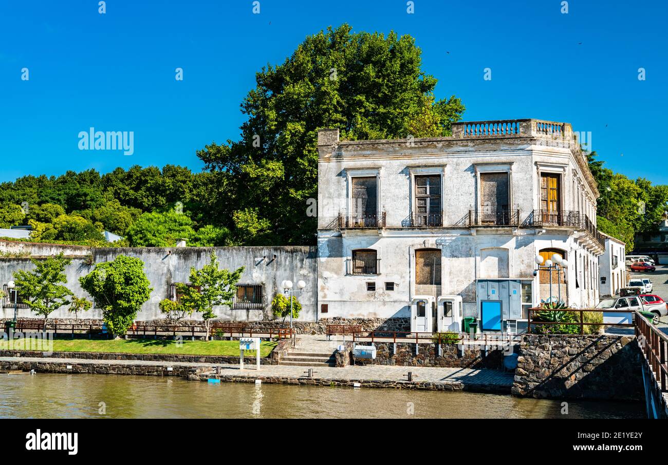Traditional houses in Colonia del Sacramento in Uruguay Stock Photo Alamy