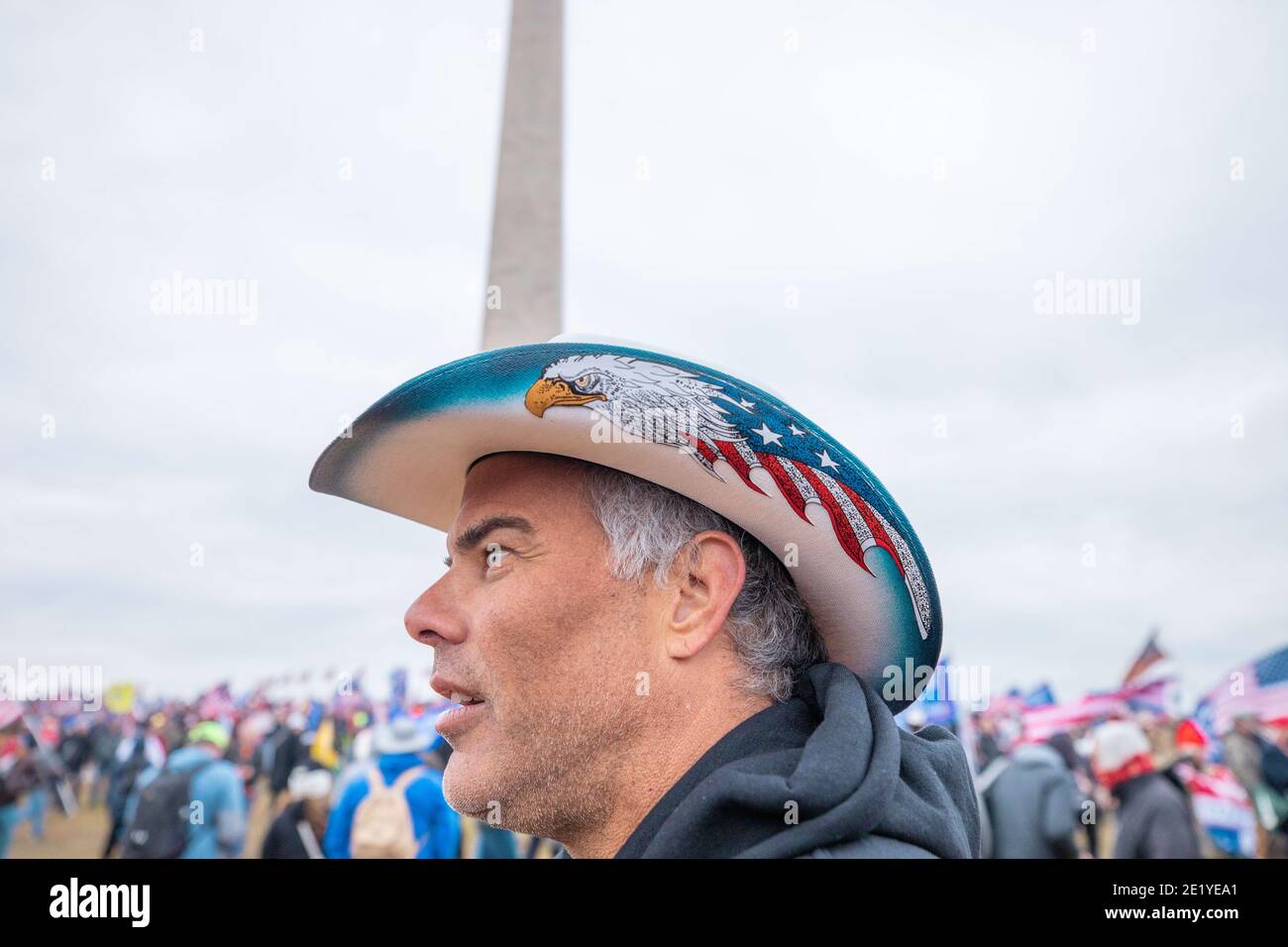 January 5, 2021: Thousands of Trump's supporters protesting at Washington Monument in support of President Donald Trump during a rally 'Save America March'', today on January 06, 2021 in Washington DC, USA. Credit: Eman Mohammed/ZUMA Wire/Alamy Live News Stock Photo