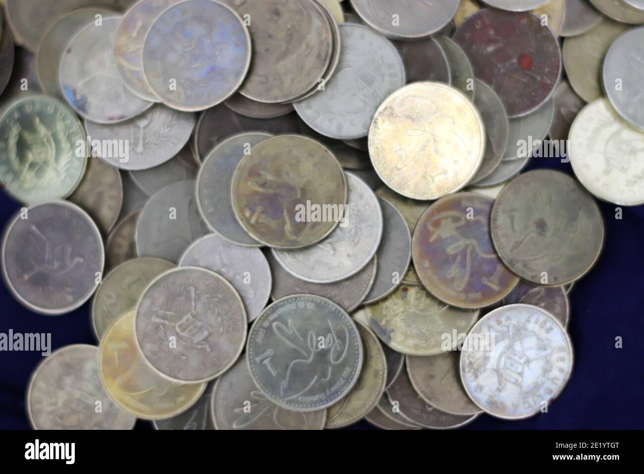 Pile of american coins hi-res stock photography and images - Alamy