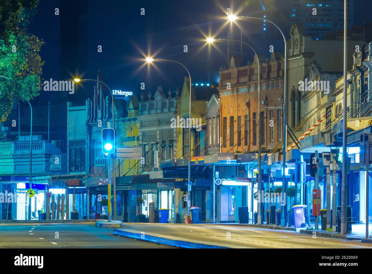 A streetscape of Oxford Street in Paddington, Sydney, Australia, by night Stock Photo Alamy