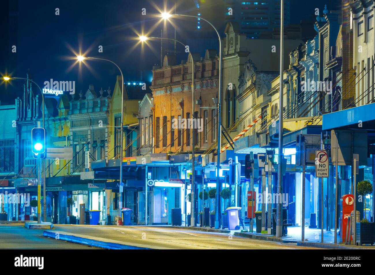 A streetscape of Oxford Street in Paddington, Sydney, Australia, by night Stock Photo Alamy