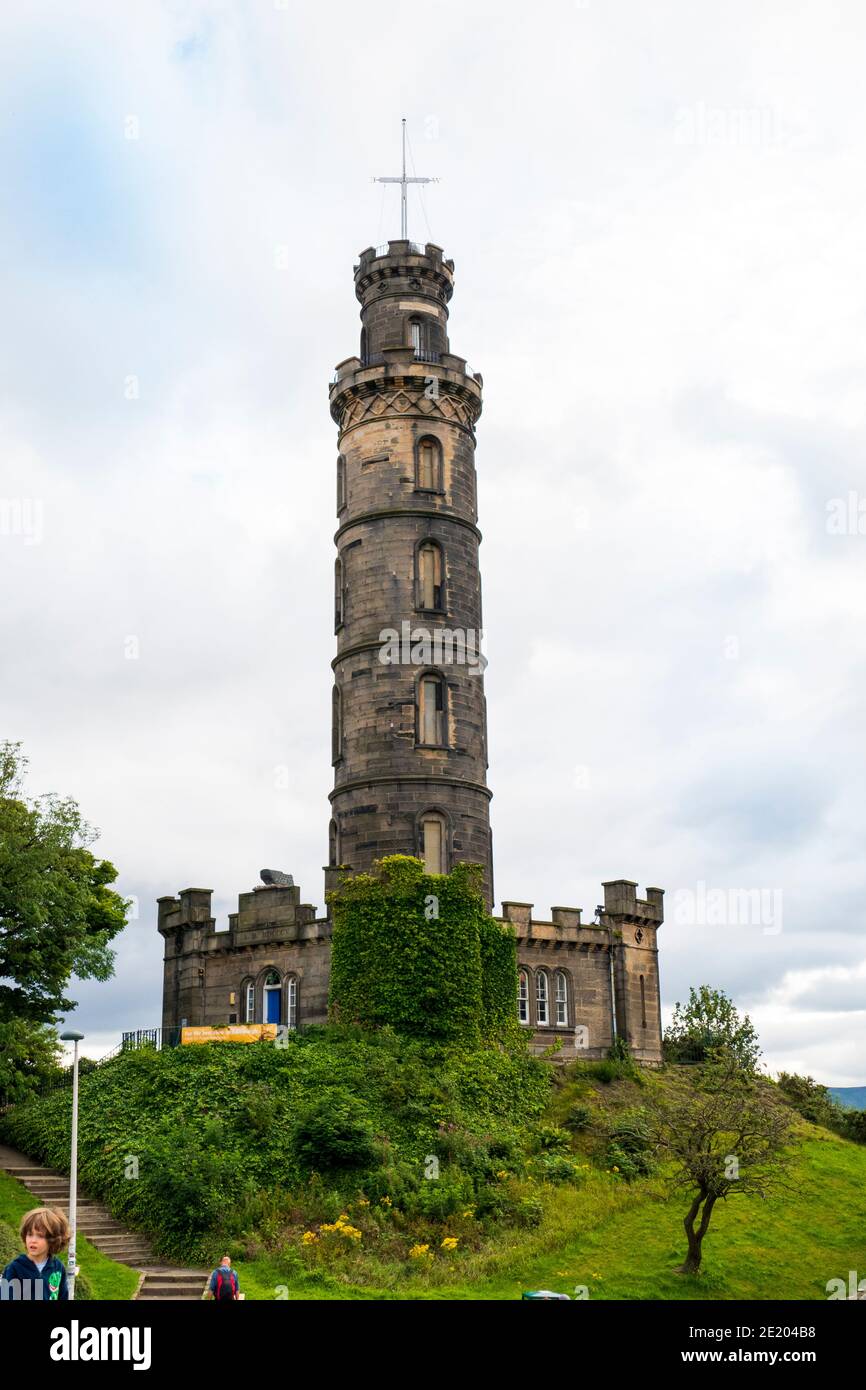 Nelson Monument, Turm auf dem Calton Hill in Edinburgh, mit dem Time ball Stock Photo