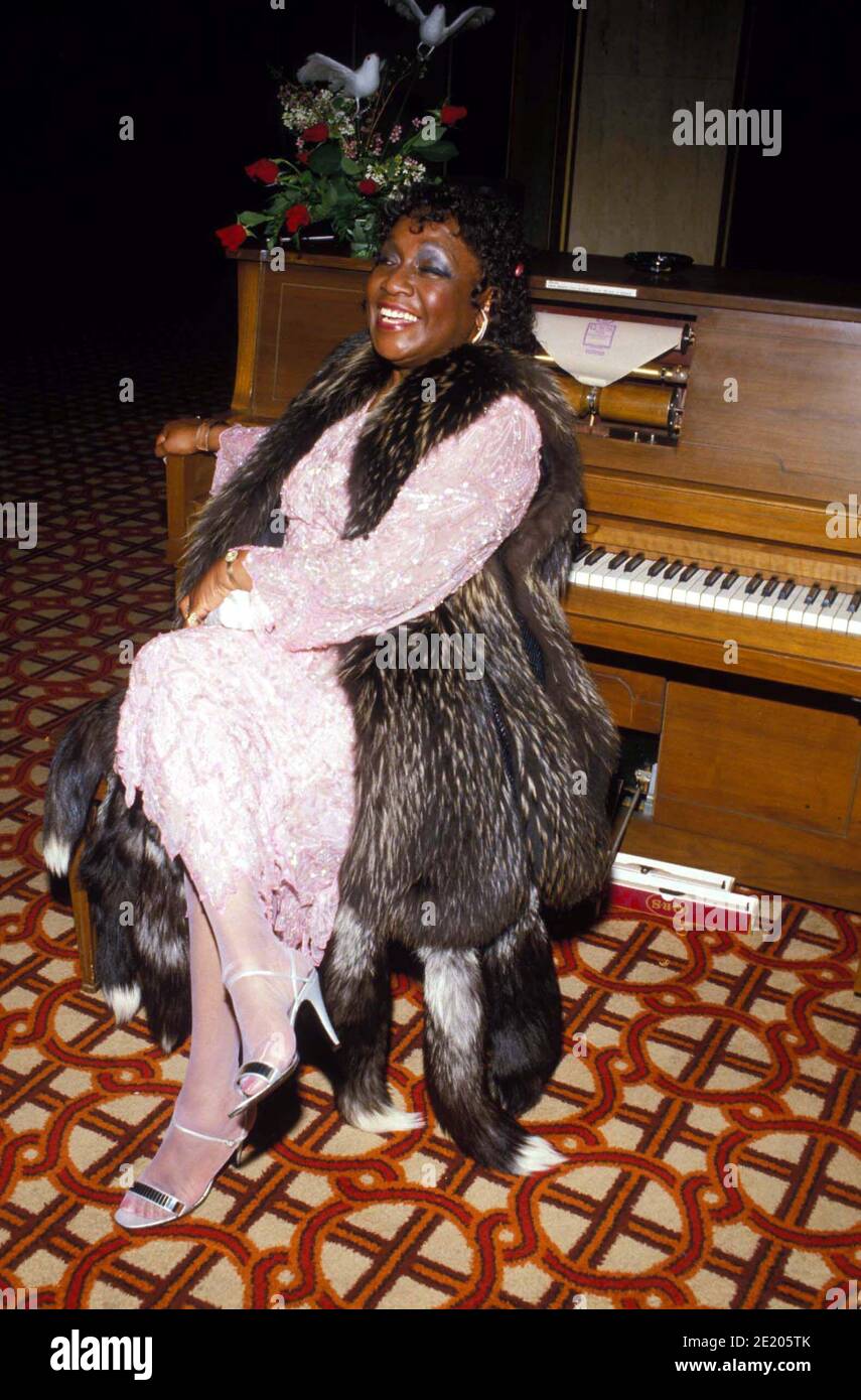 Isabel sanford hi-res stock photography and images - Alamy