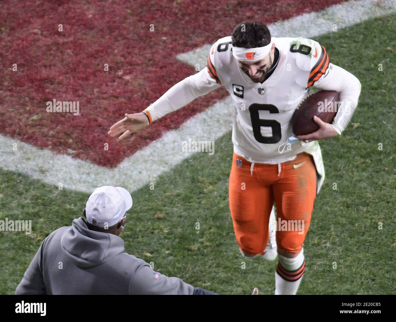 Cleveland Browns quarterback Baker Mayfield (6) looks to throw a pass  against the Seattle Seahawks during an NFL football game, Sunday, Oct. 13,  2019, in Cleveland. (Jeff Haynes/AP Images for Panini Stock