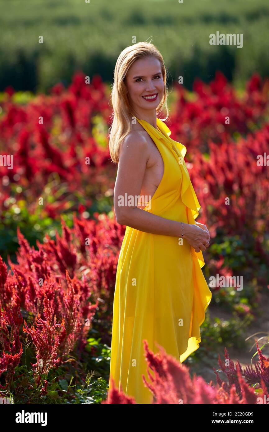 Model Red Flower Stunning red hair model hi-res stock photography and images - Alamy