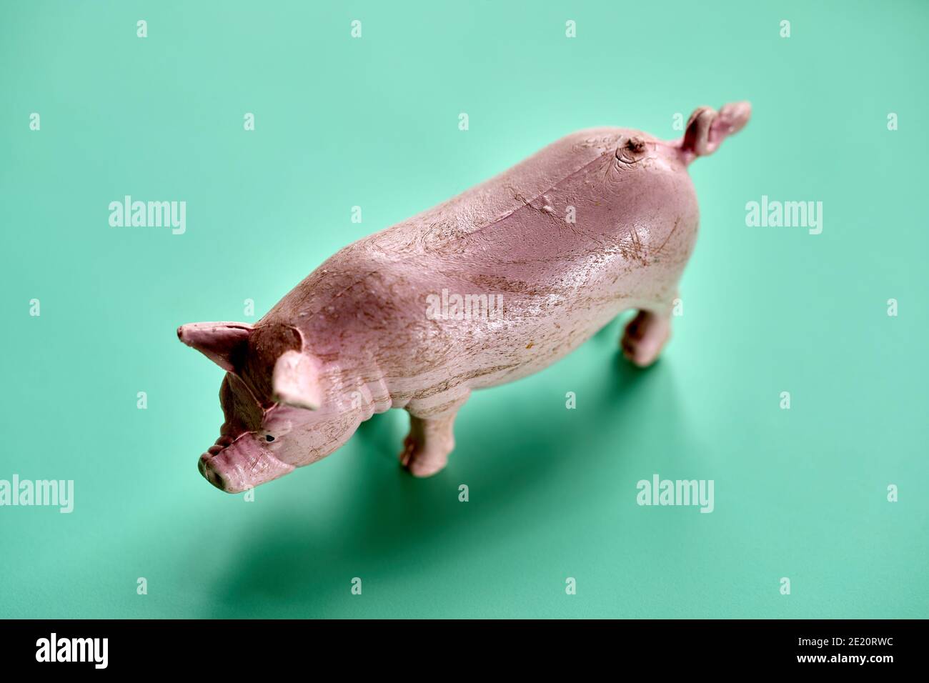 Plastic pig hi-res stock photography and images - Alamy