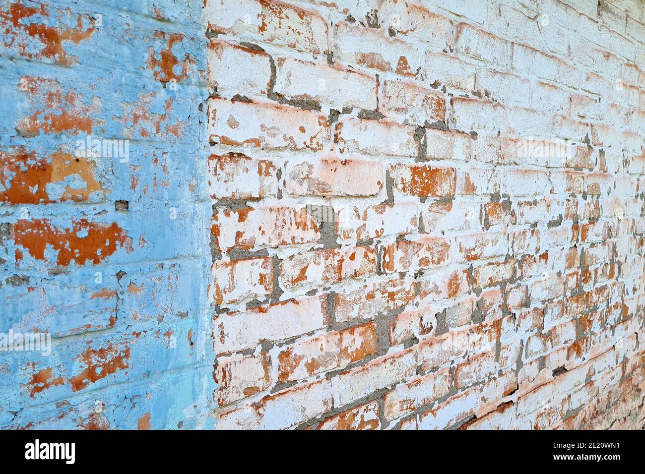 Texture of old aged white painted brick wall background Stock Photo - Alamy