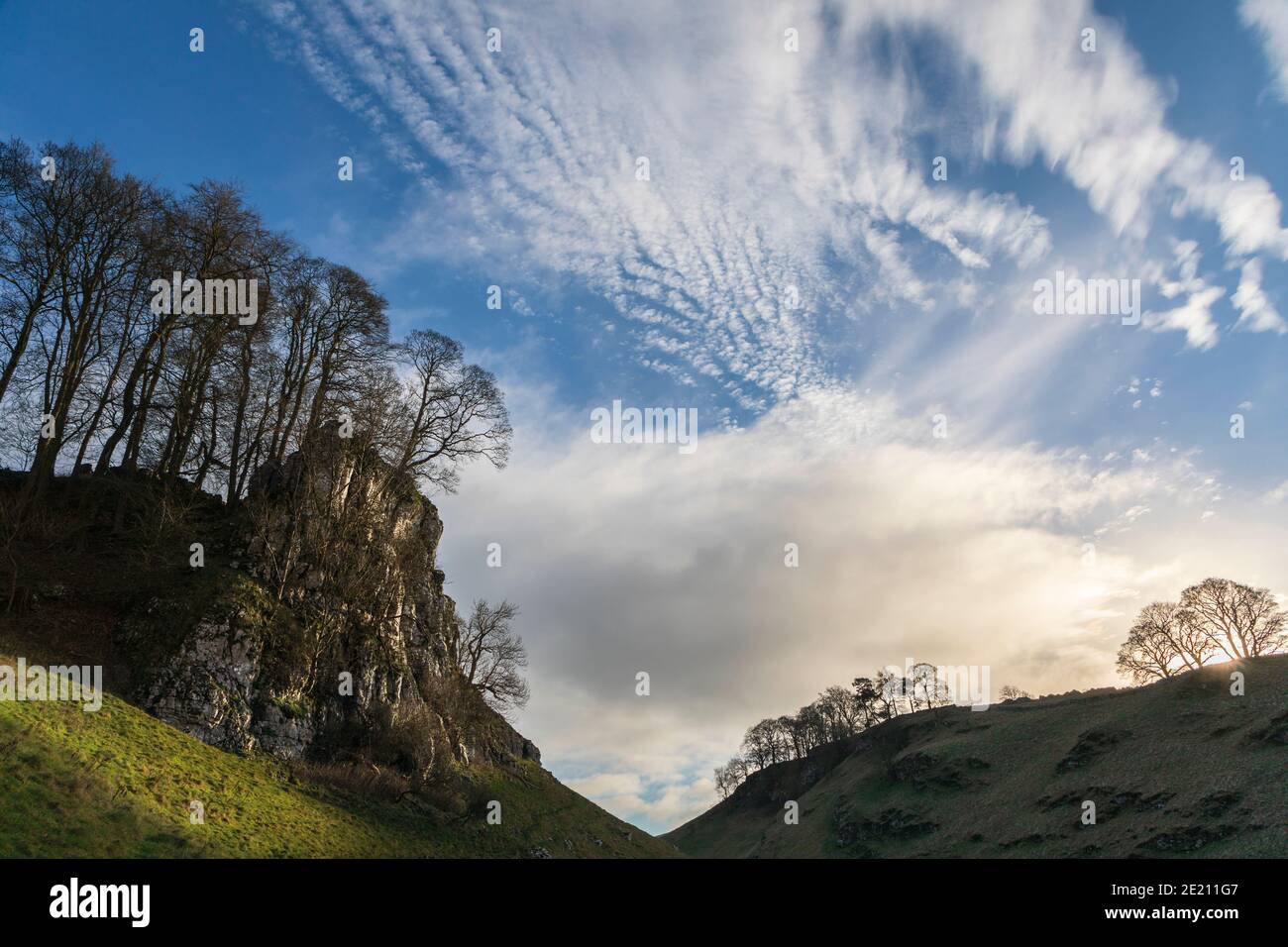 Limestone crags in Wolfscote Dale, Peak District National Park, Derbyshire Stock Photo
