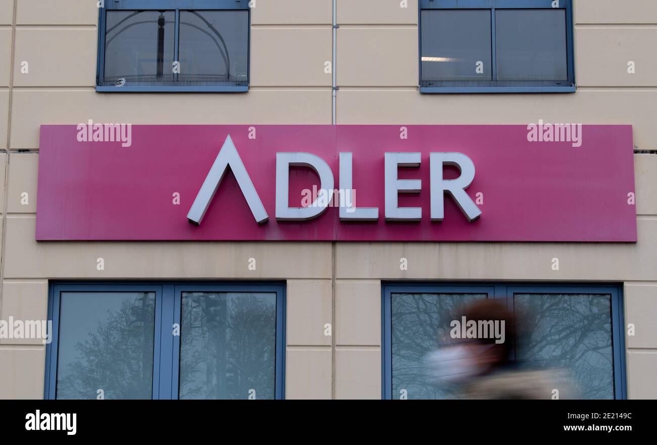 Adler modemarkte hi res stock photography and images Alamy