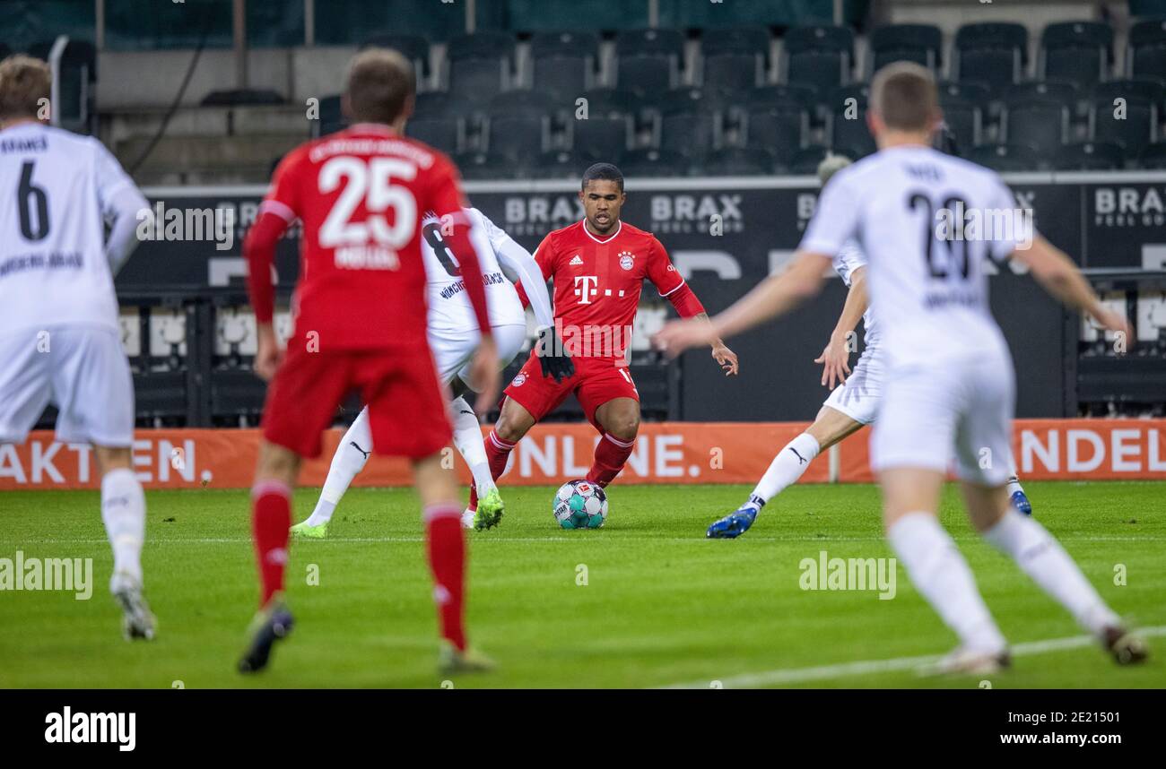 Douglas costa 2021 hi-res stock photography and images - Alamy