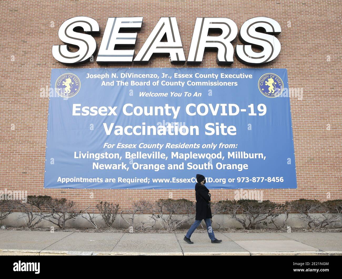 Closed retail location hires stock photography and images Alamy