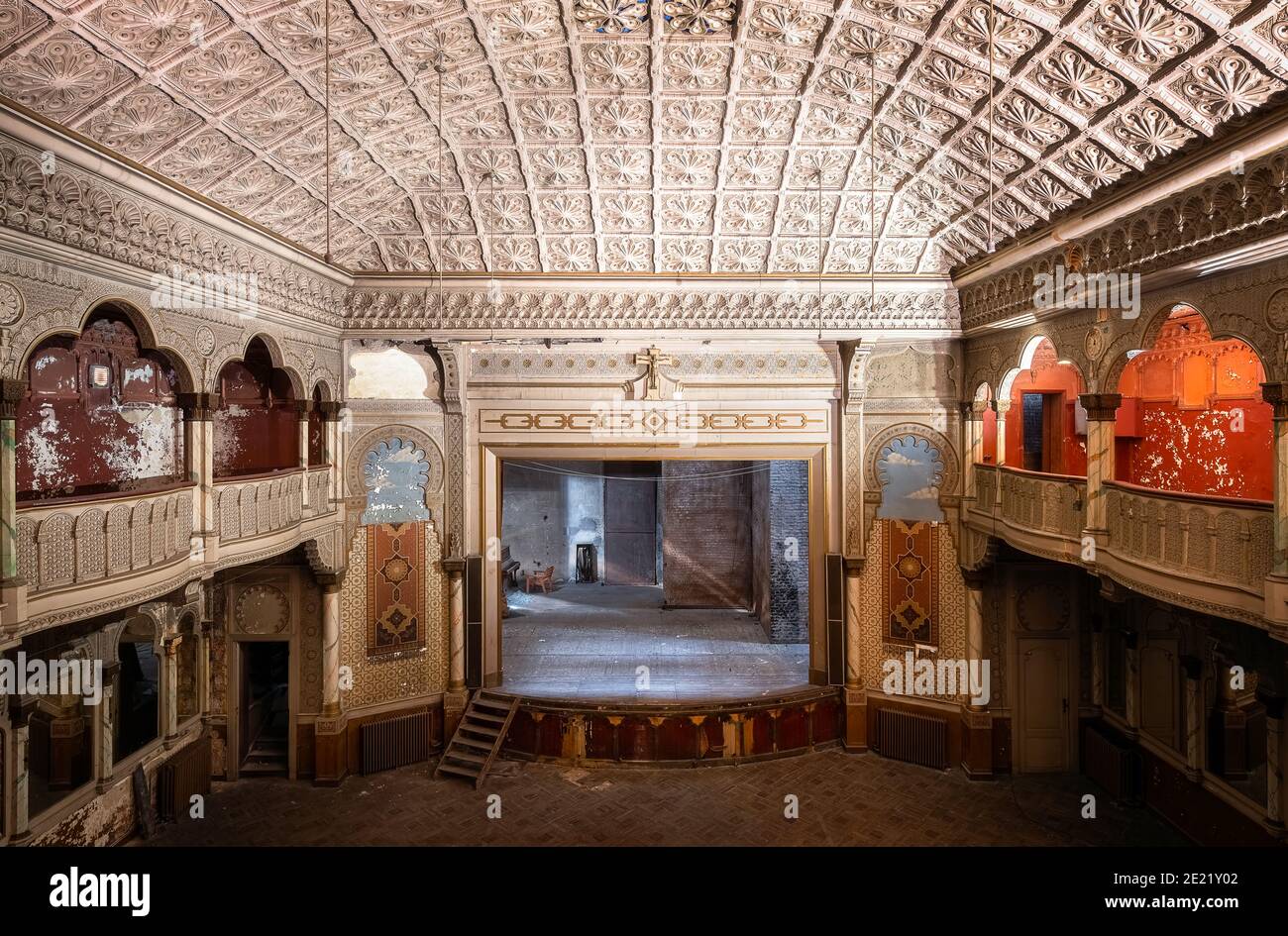Abandoned movie theatre interior hi-res stock photography and images ...