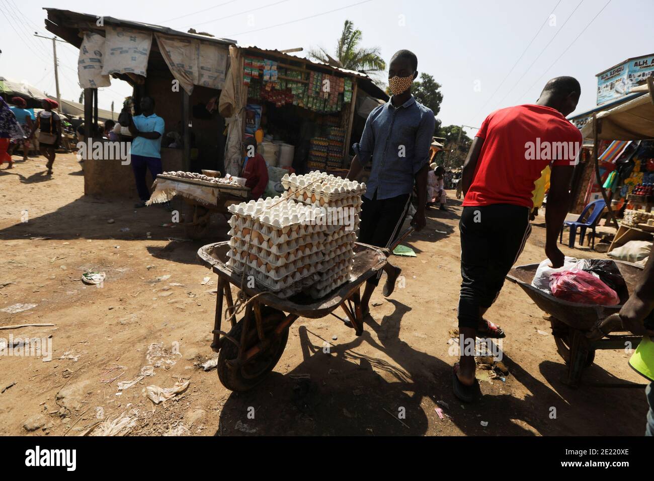Crates of eggs hires stock photography and images Alamy