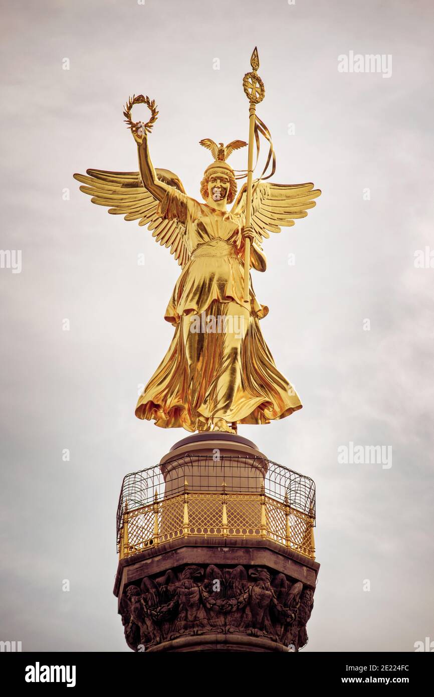 Roman Goddess Victoria Symbols