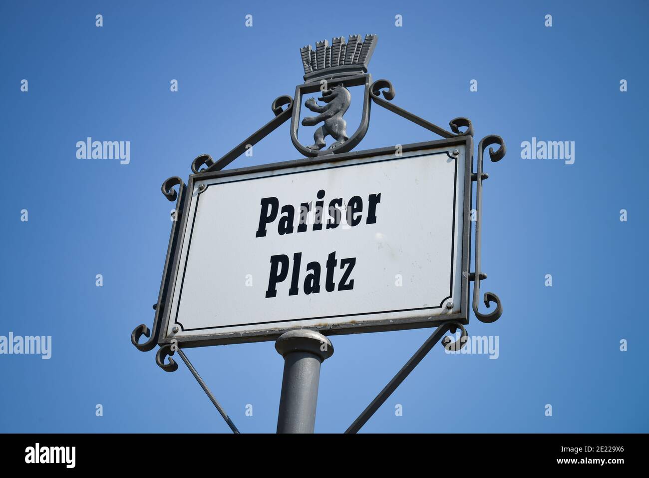 Schild, Pariser Platz, Mitte, Berlin, Deutschland Stock Photo