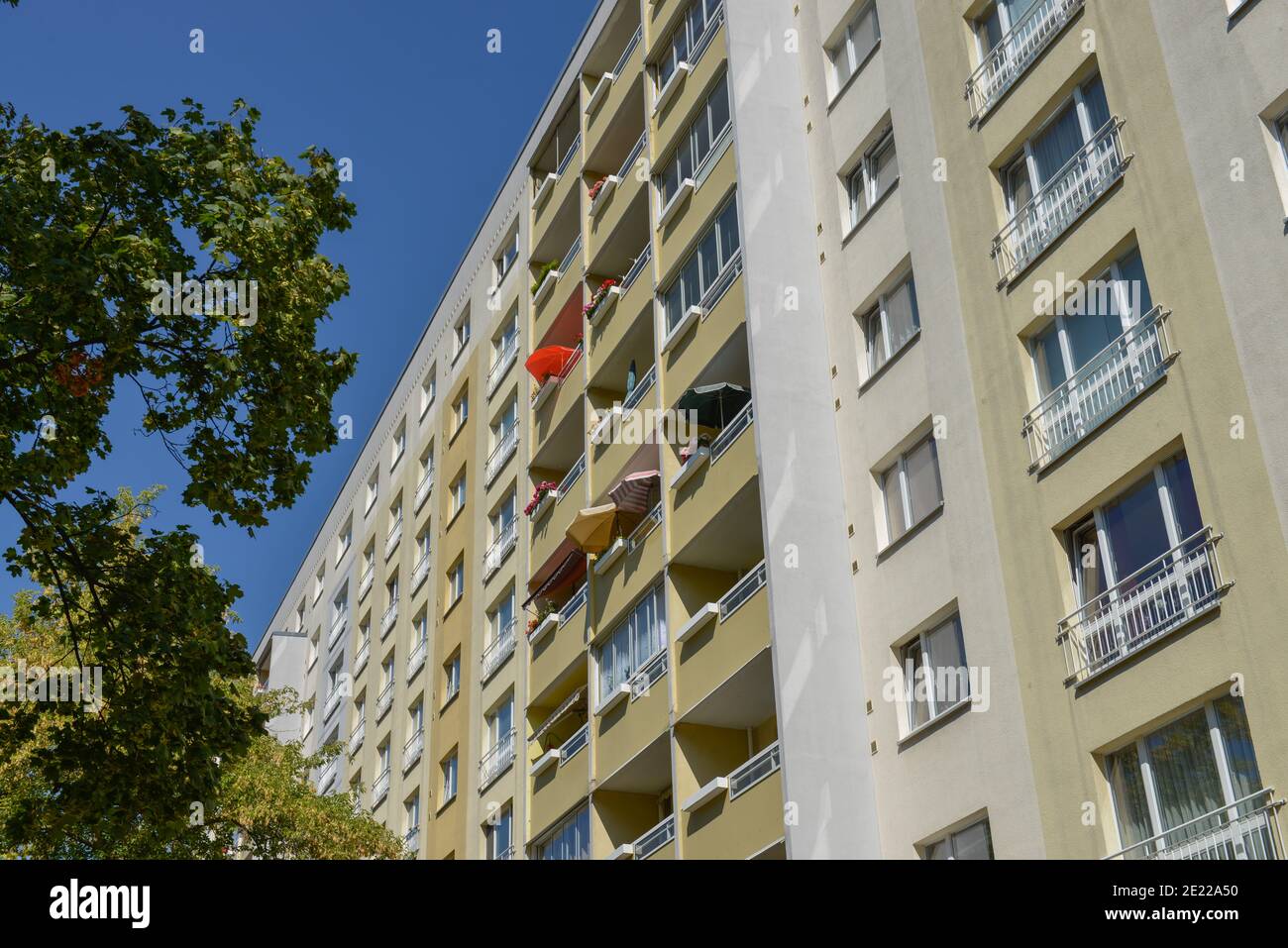 Hochhaeuser, Plattenbauten, Guertelstrasse, Prenzlauer Berg, Pankow,