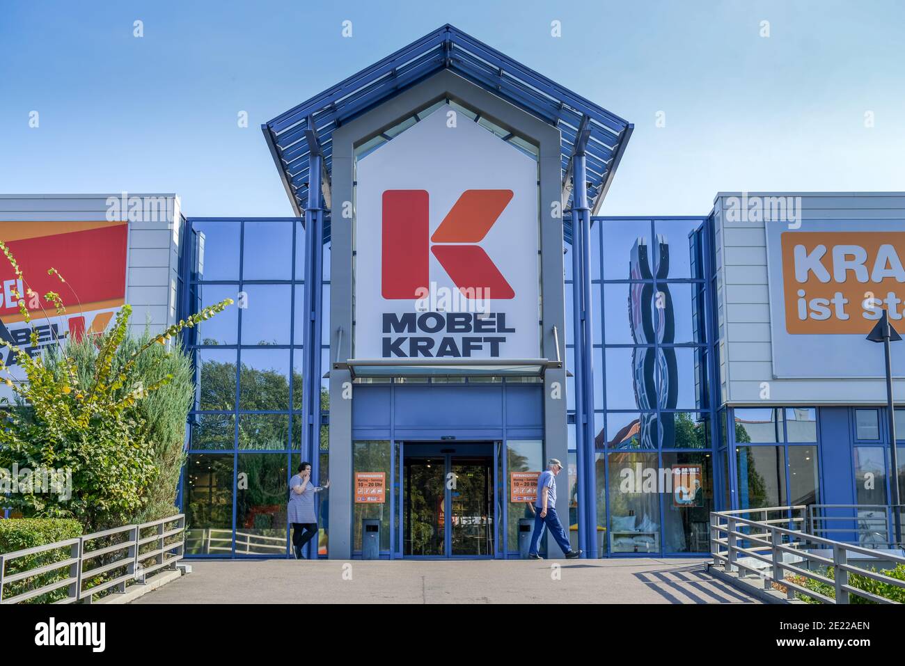 Moebel Kraft, Pankstrasse, Gesundbrunnen, Mitte, Berlin, Deutschland Stock Photo - Alamy
