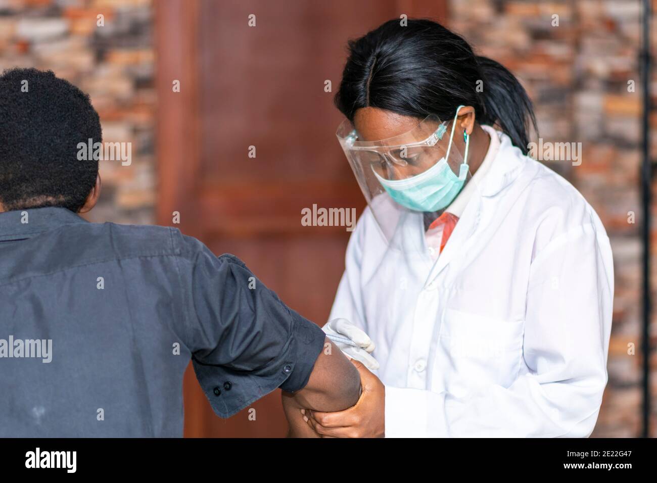 African Doctor Injection High Resolution Stock Photography and Images ...