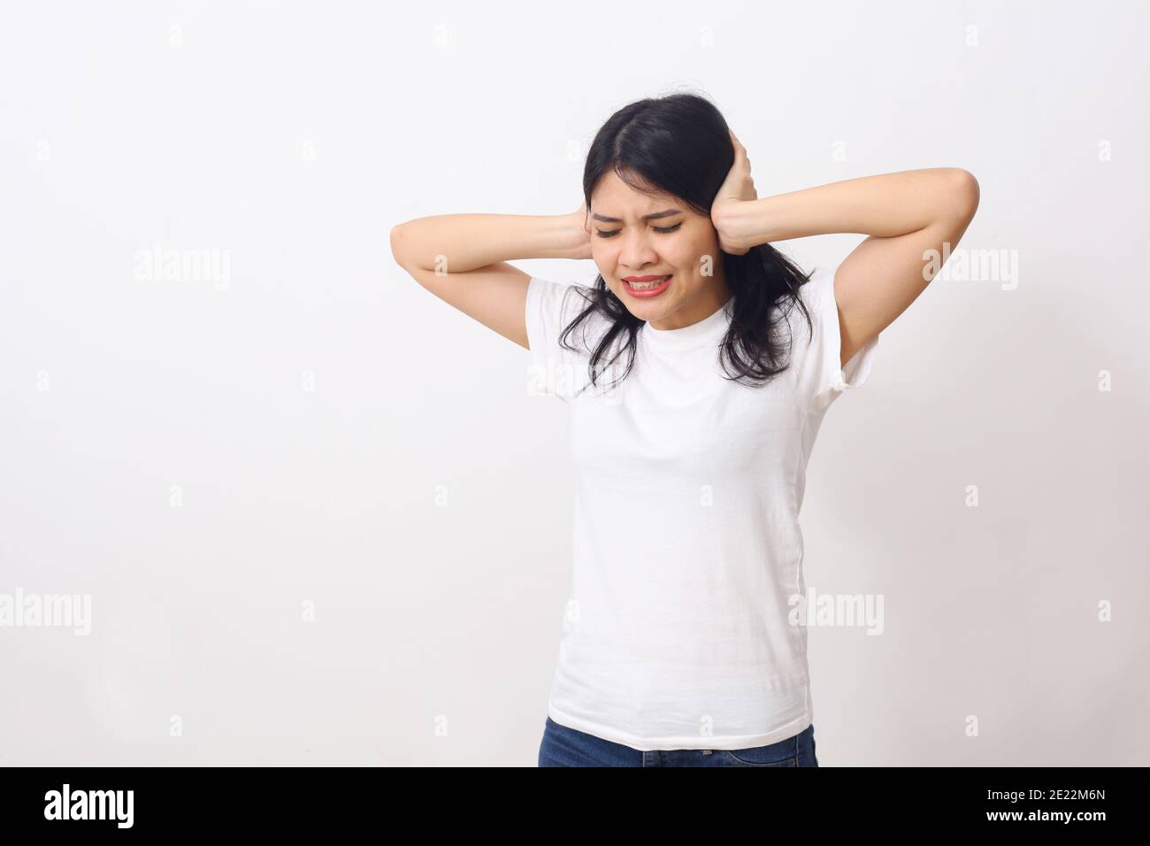 White girl cover ears hires stock photography and images Alamy