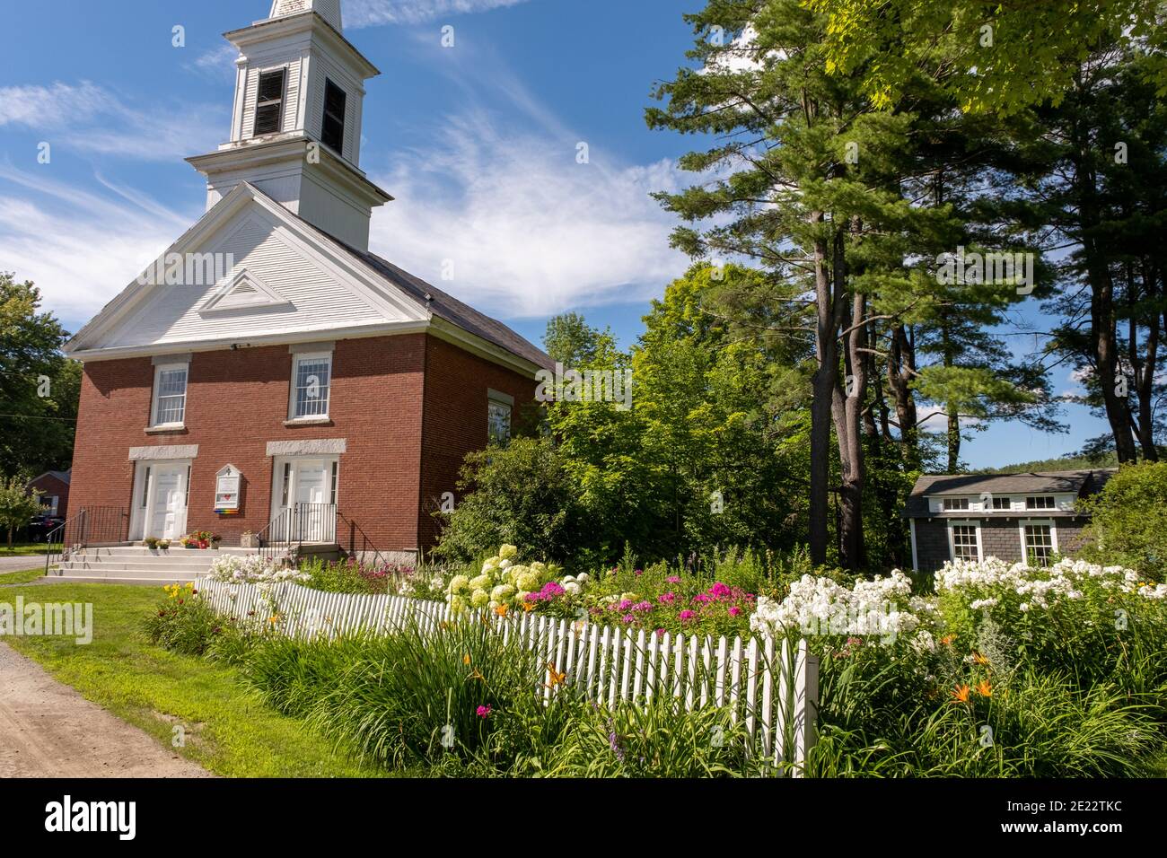 The Community Church of Harrisville and Chesham Stock Photo Alamy