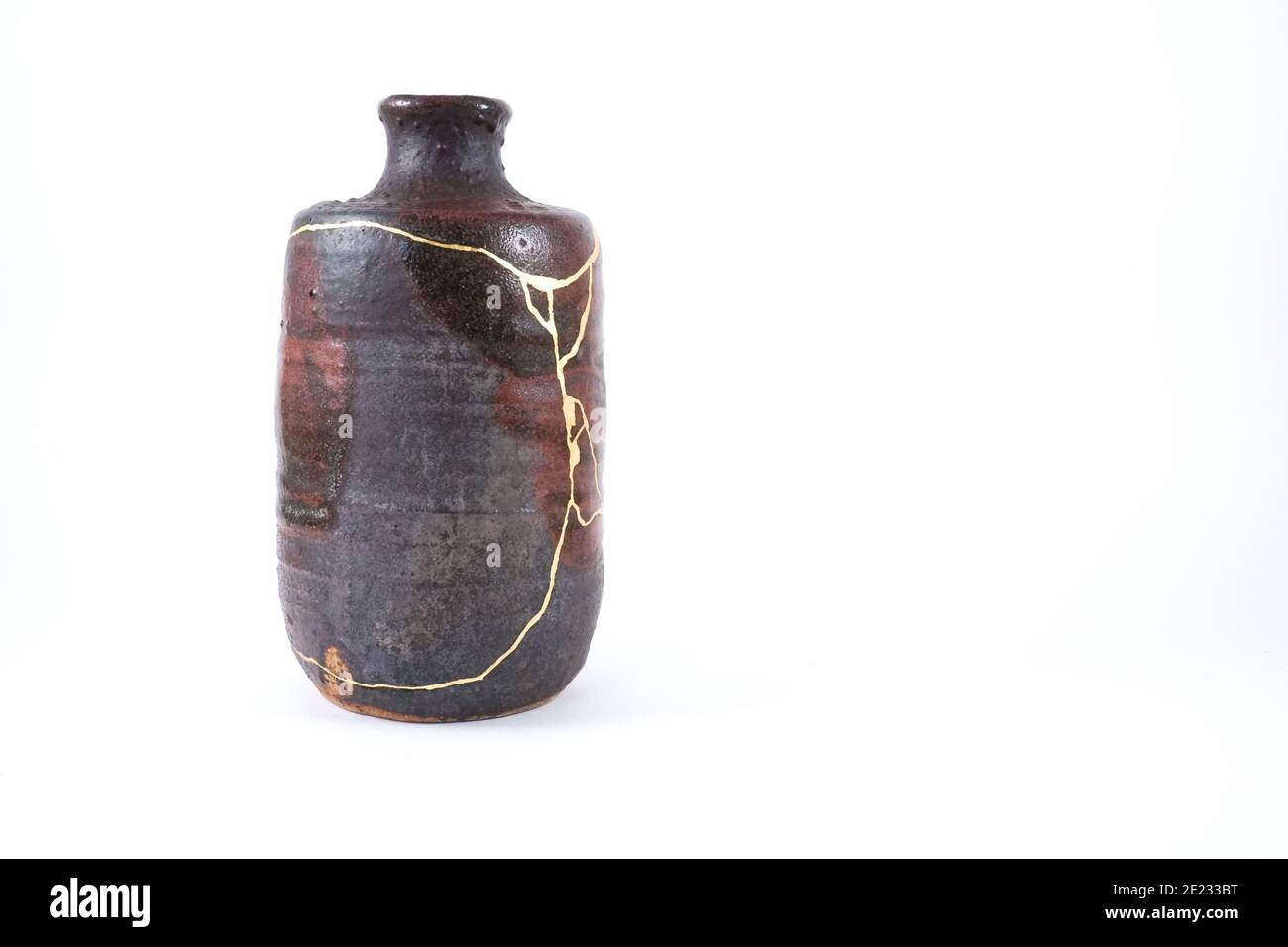 Antique Kintsugi, Bizen Japanese pottery restored with real gold