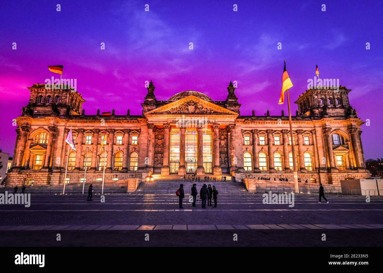 Reichstag, Tiergarten, Mitte, Berlin, Deutschland Stock Photo Alamy