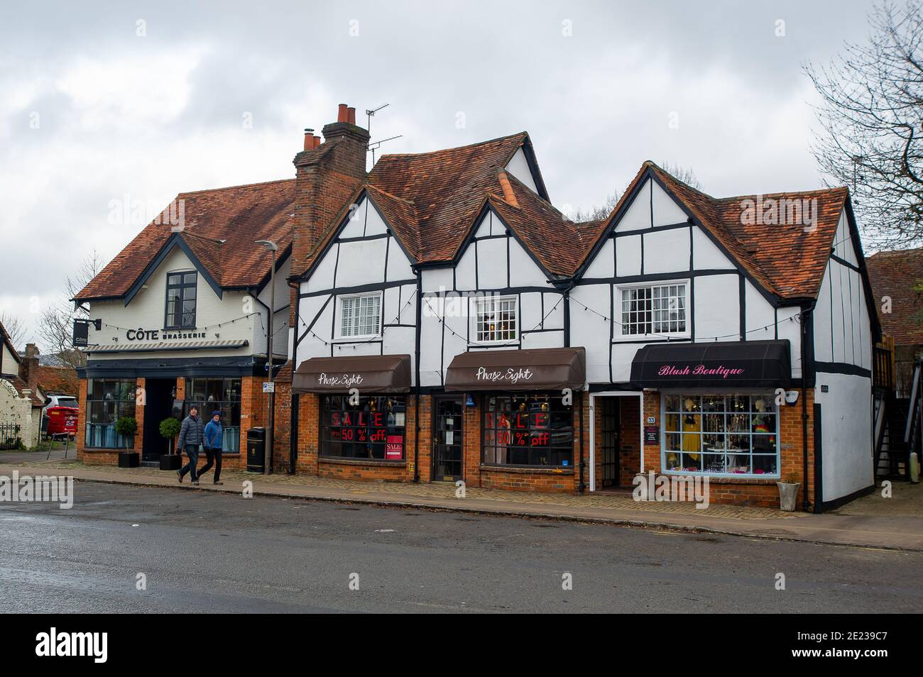 Old Amersham, Buckinghamshire, UK. 11th January, 2021. Closed restaurants and shops. Amersham Old Town was very quiet today as many people heed the Government requirement to stay at home during the latest Covid-19 lockdown. Credit: Maureen McLean/Alamy Stock Photo