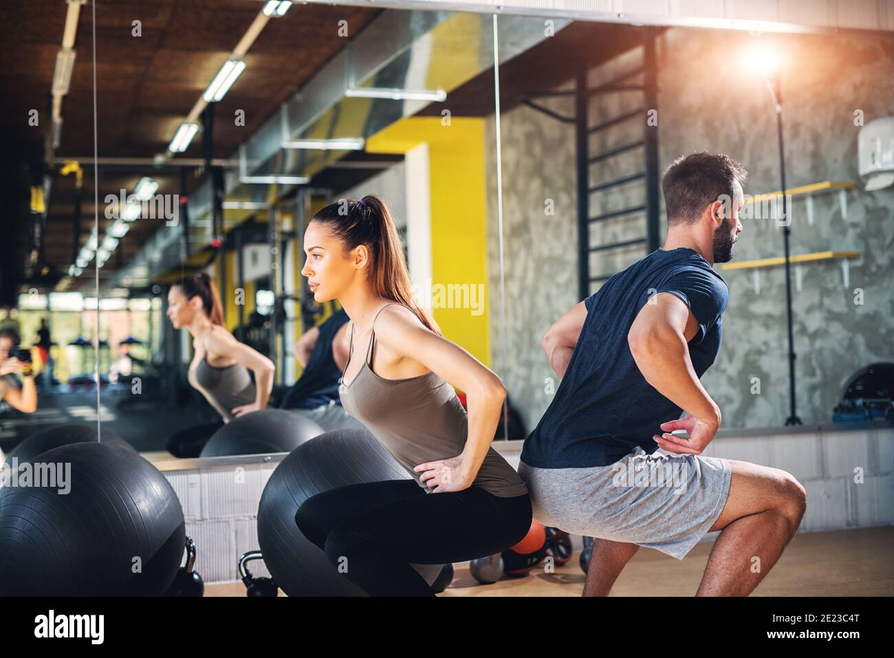 Gym training partners hi-res stock photography and images - Page 2 - Alamy